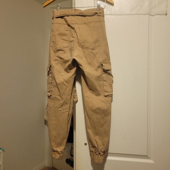 Beige / Brown / khaki Cargo Pants with detachable belt - Picture 4 of 4